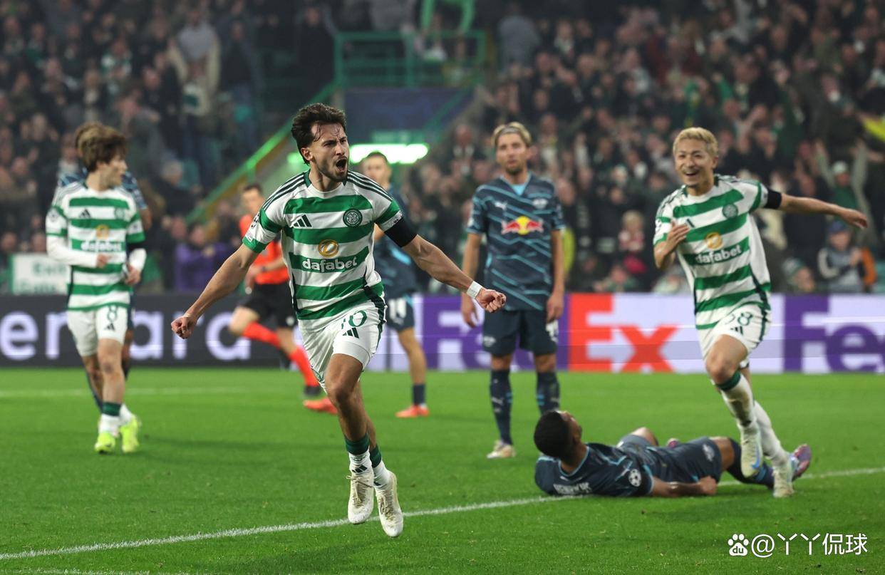 包含拜仁门前失误惨遭淘汰，震惊赛场观众的词条